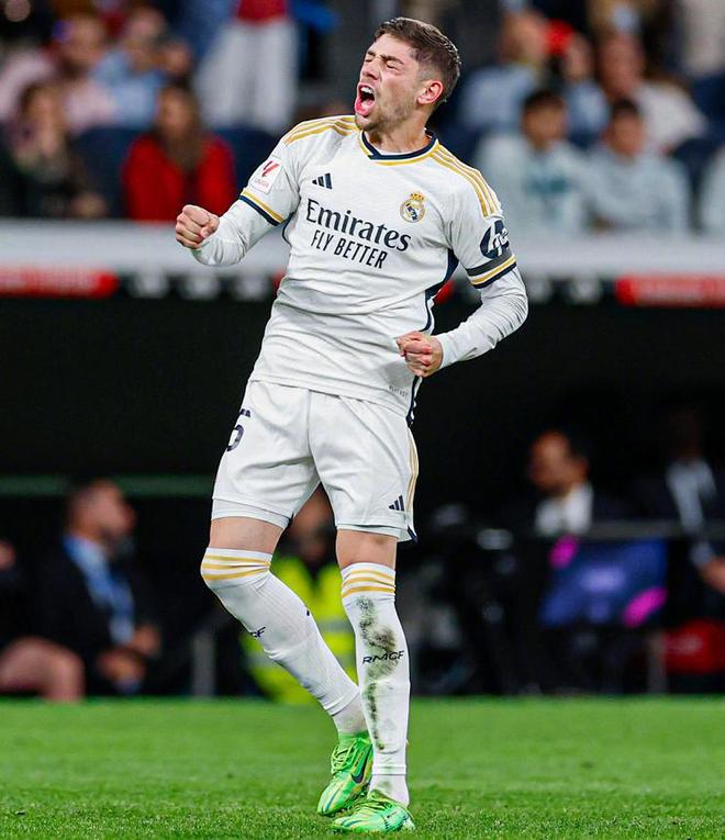 的主教练屈 的主教练屈