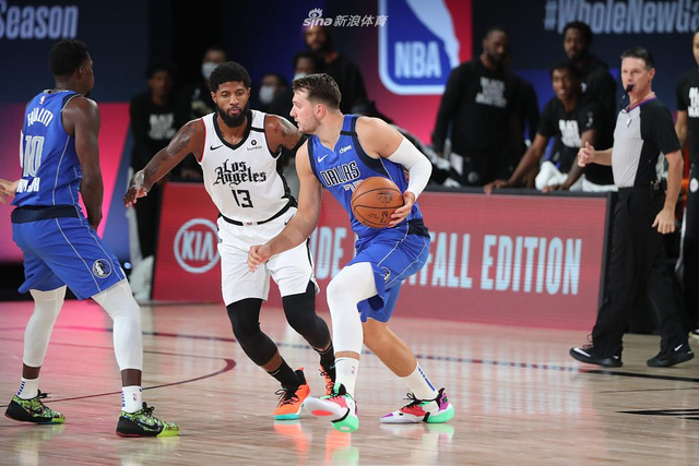 这份稳重就 这份稳重就